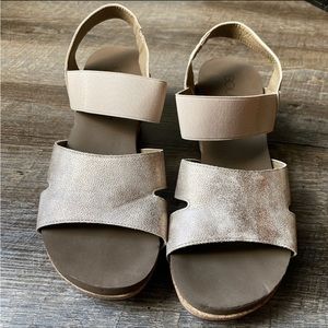 Corky’s Taupe Wedges